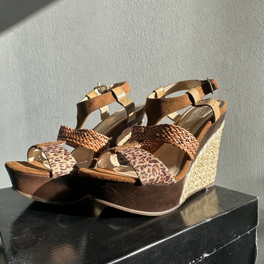 NWB CARLOS SHOES MIXED MEDIA WEDGES 8.5